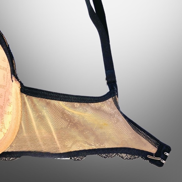 🌸 VICTORIA’S SECRET || Bio-Fit Demi-Uplift Bra- - Picture 5 of 9